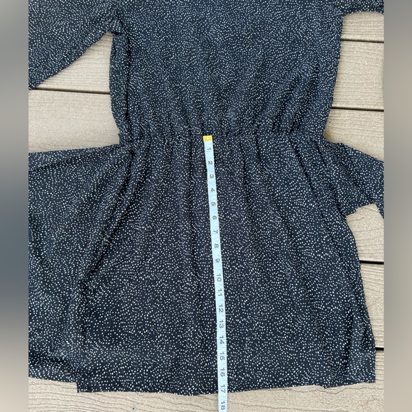 76CAROLINA BELLE Elegant Puffed Sleeve Polka-dot Black & White Mini Dress
SizeМ - Picture 15 of 16